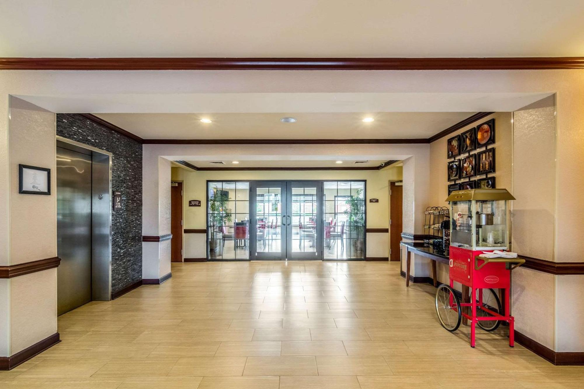 Comfort Inn & Suites Panama City North Εξωτερικό φωτογραφία
